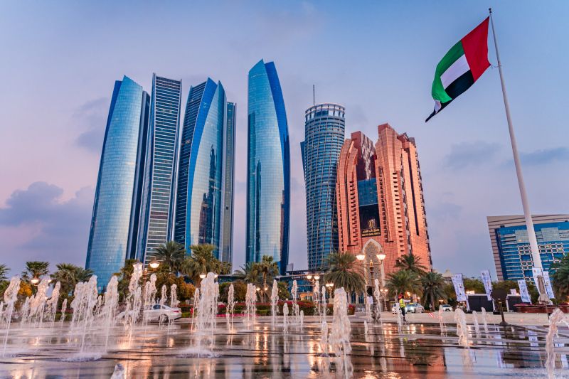 UAE thuộc danh sách quốc gia giàu nhất thế giới UAE thuộc danh sách quốc gia giàu nhất thế giới