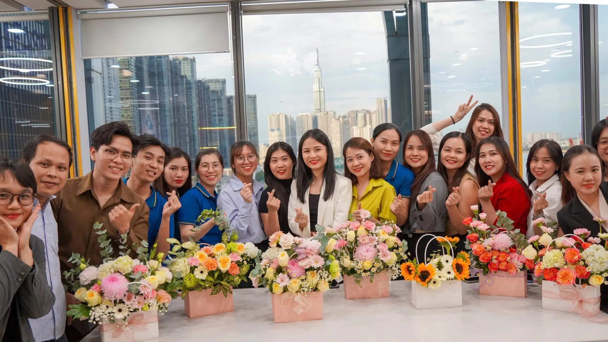 Hương sắc CP – Chúc mừng Quốc tế phụ nữ 8/3