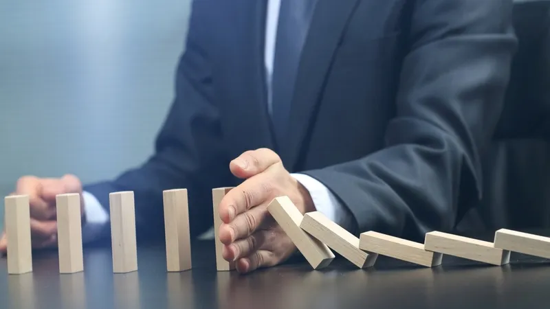 Đạo luật Bất hồi tố (Grandfathering) – Cơ chế bảo vệ trọn vẹn đặc quyền Nhà đầu tư sắp khép lại