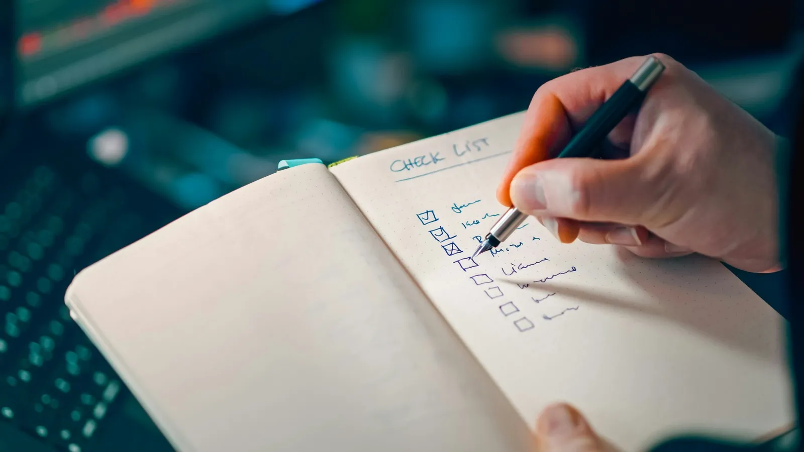 Checklist kiểm soát chữ ký hồ sơ định cư Mỹ
