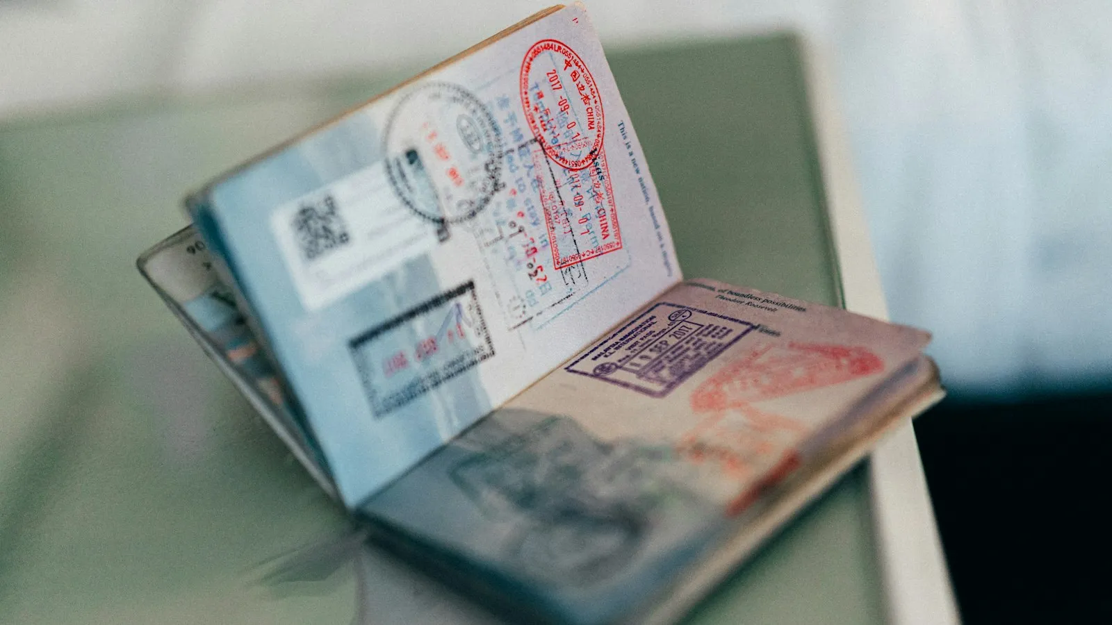 Hộ chiếu và hồ sơ visa cần chuẩn bị để định cư Mỹ